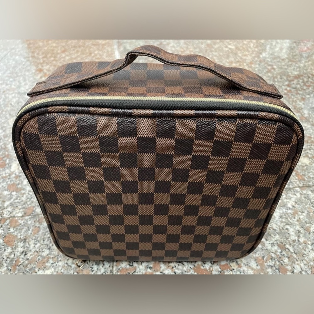 Checkered Makeup Bag - Picture 2 of 5